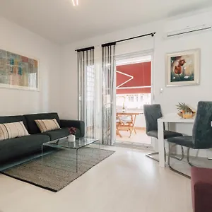 Apartment Modern With Loggia Terrace And Parking, Zadar